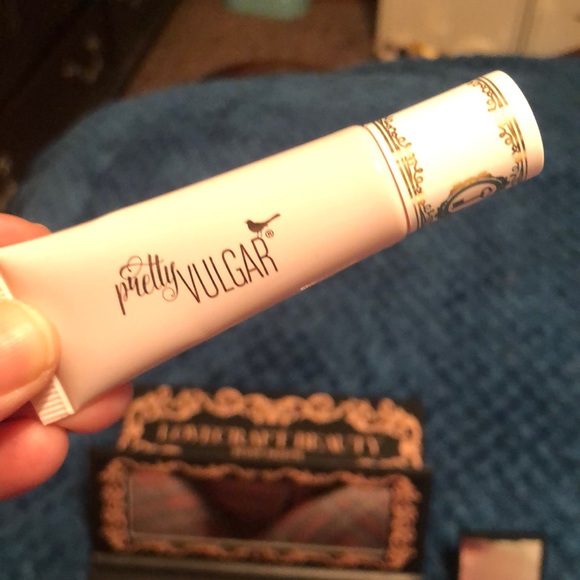 Makeup Bundle - Picture 4 of 5